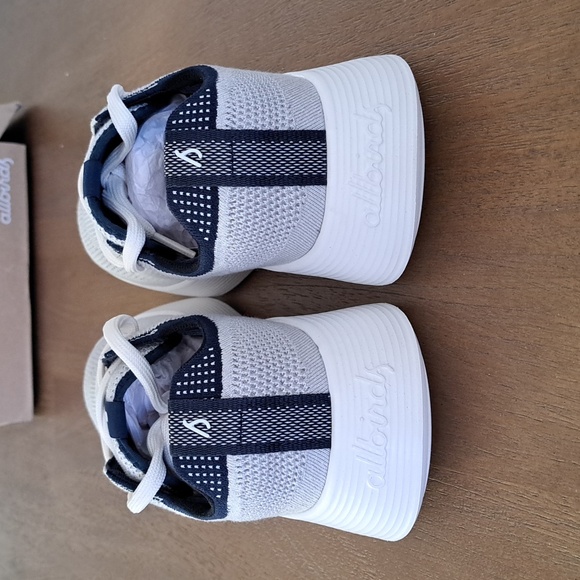 Allbirds Tree Runner Go Sneakers - Color: Light Grey / True Navy - Size: Men 8 - Picture 5 of 9